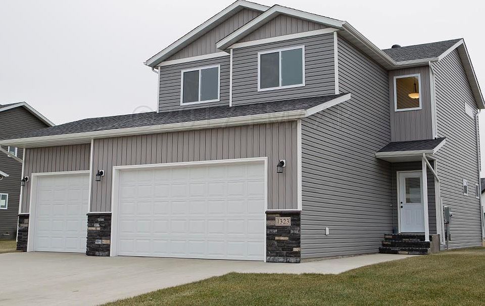 1st image of 1317 Legion Ln W