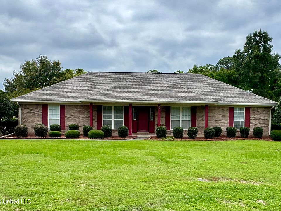 1st image of 36 Maci Ln