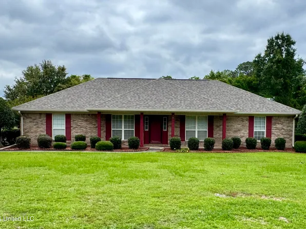 36 Maci Ln, Lucedale, MS 39452