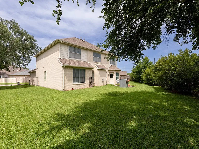 44 Parkway Pl — Photo 40