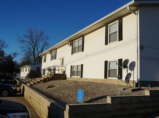 3027 River Rd APT 2, Muscatine, IA 52761