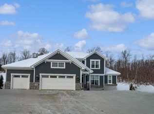 1885 Grandview Dr, Slinger, WI 53086