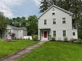 72 Paris Rd, New Hartford, NY 13413