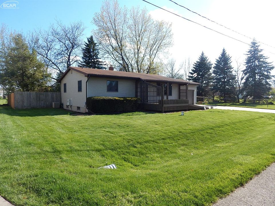 2nd image of 2248 Bradford Dr