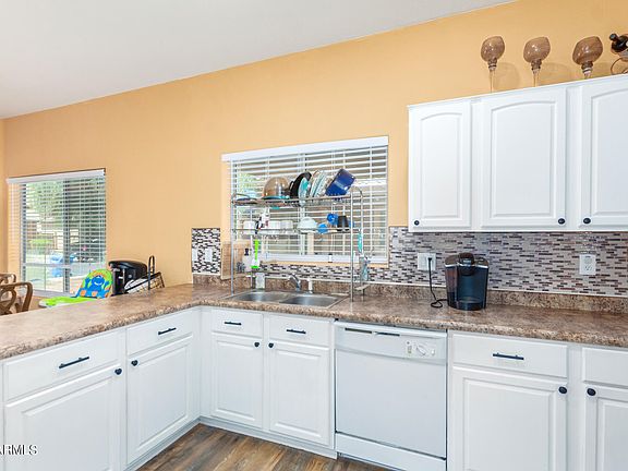 4th image of 10032 W GROSS Avenue