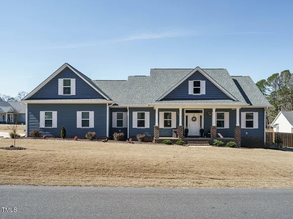 24 Blackberry Ln, Benson, NC 27504