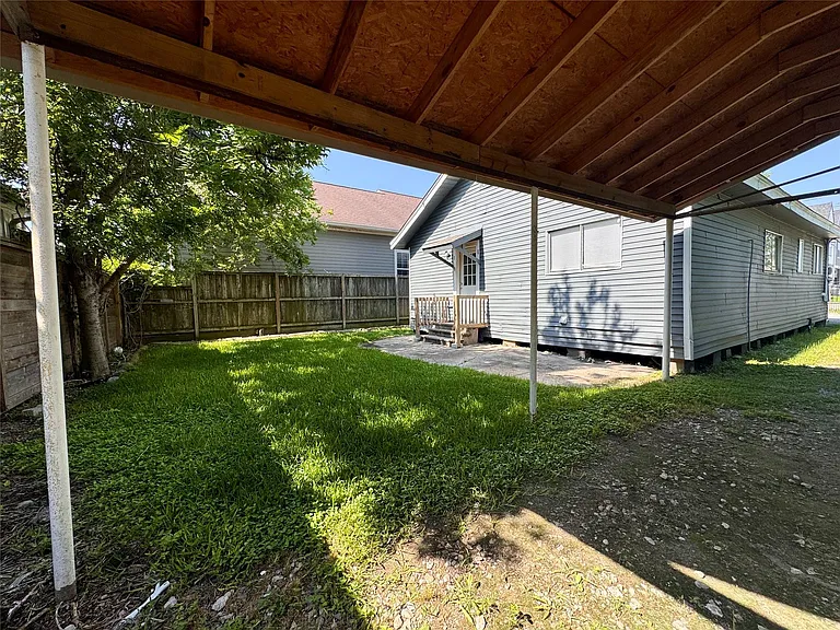 4106 Robertson St — Photo 14