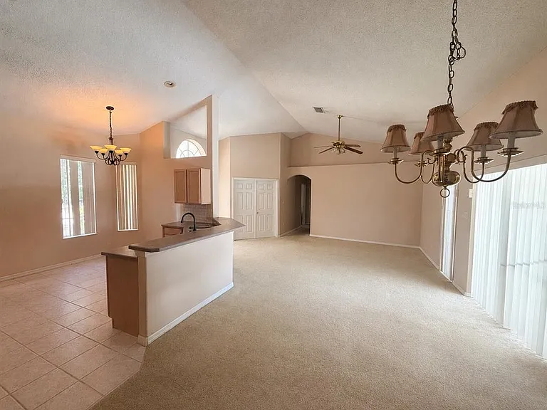 15849 Mercott Ct — Photo 4