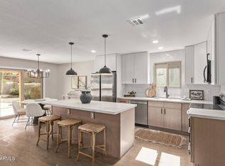 26421 S New Town Dr, Sun Lakes, AZ 85248