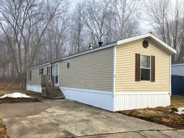 500 W Payton St #22, Greentown, IN 46936