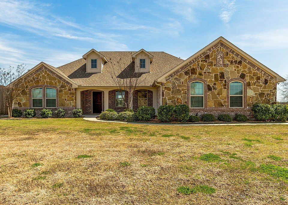 1st image of 6001 Pin Oak Ct