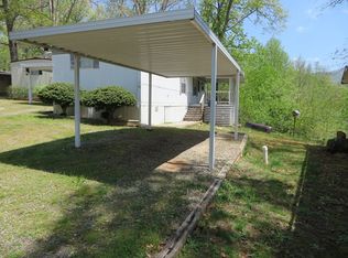 49 Summer Cir, Franklin, NC 28734