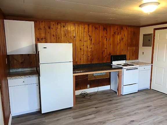 3rd image of 575 State Highway 82 Unit 1