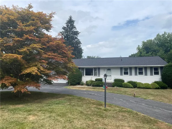 5911 Smith Rd, North Syracuse, NY 13212