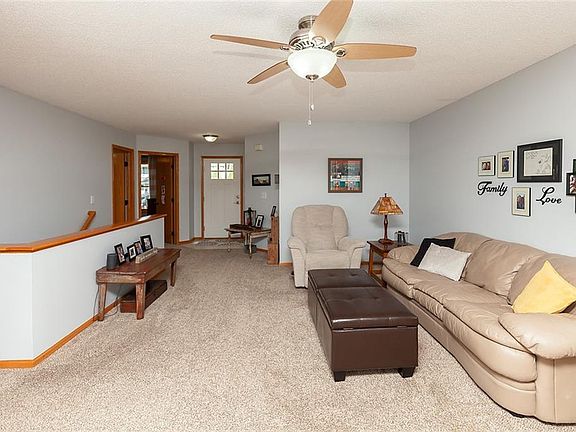 5th image of 405 E 14th Pl
