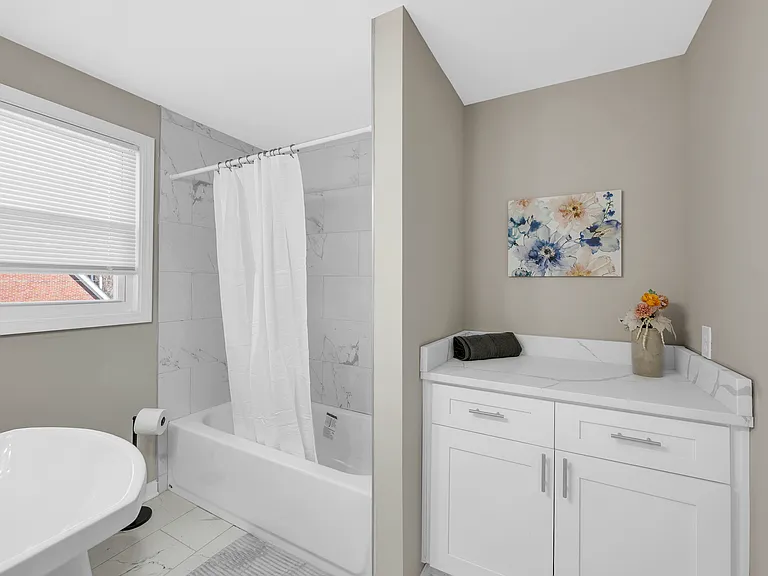 17214 Kentucky St — Photo 24