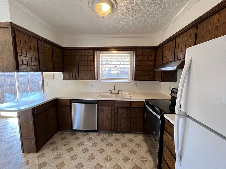 1017 S Neptune Rd — Photo 13