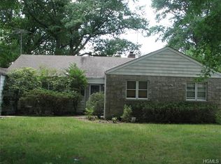 57 Lakeview Rd, New Rochelle, NY 10804