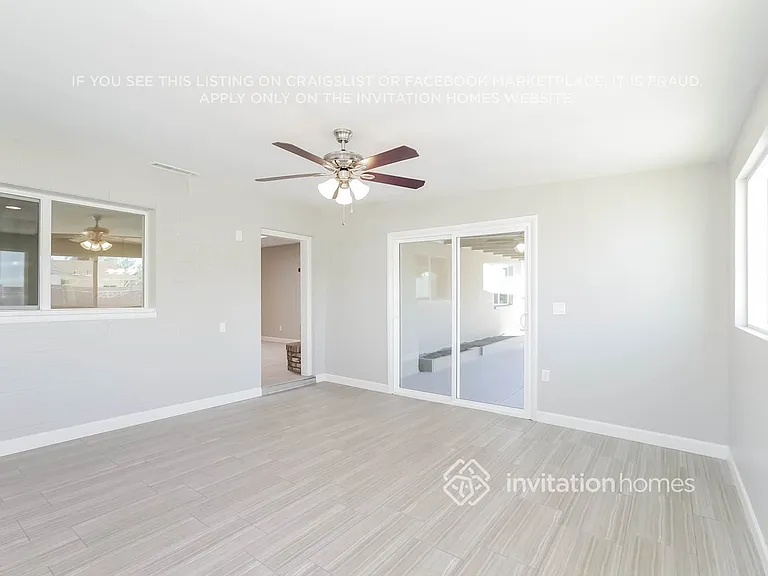 2047 E Cornell Dr — Photo 10