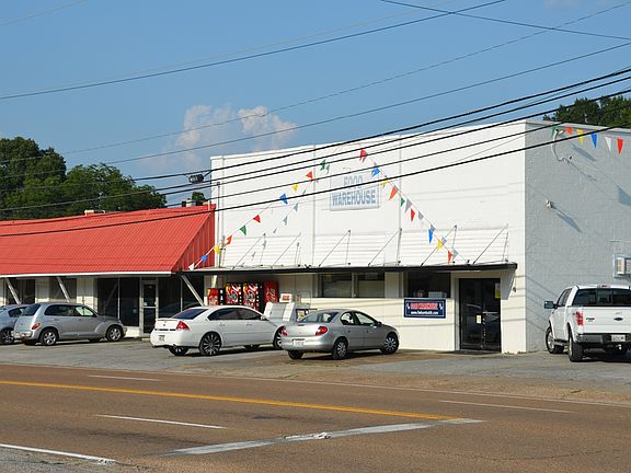 3rd image of 806 22nd Ave