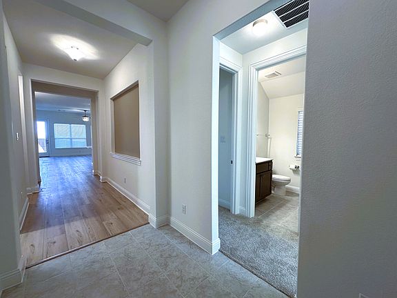 4th image of 5256 Markham Ferry Dr