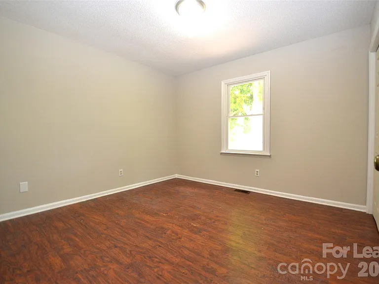 13809 Mayes Rd — Photo 10