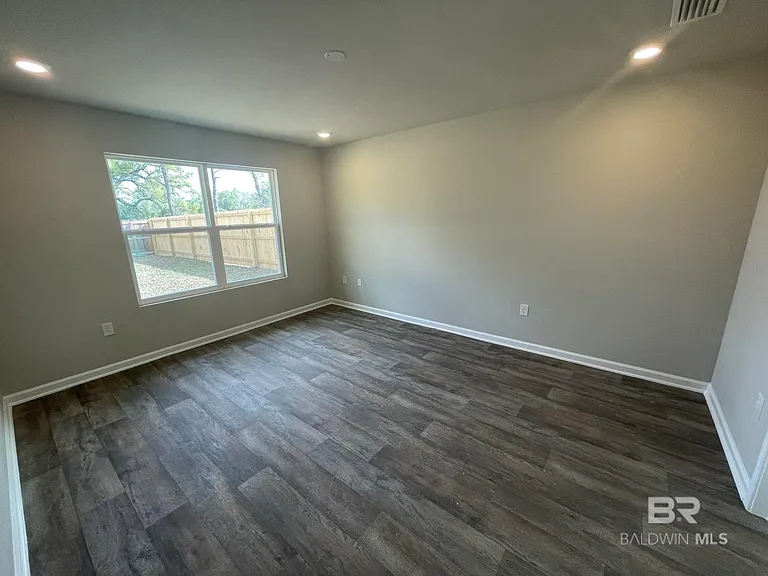 213 Burnston Way — Photo 5