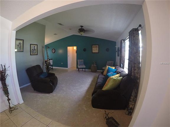 3rd image of 318 Drake Elm Dr