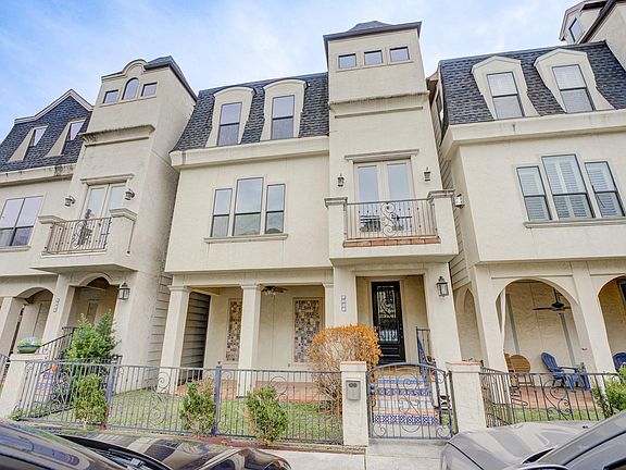 4th image of 2308 Couch St