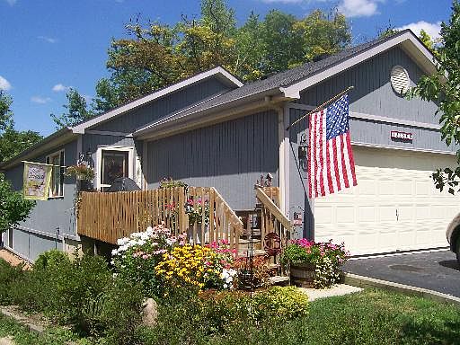 1st image of 24868 Forest Dr