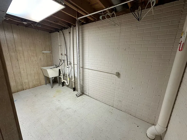 3520 Sunny Hill Dr — Photo 38
