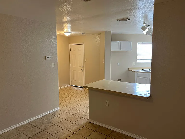 9642 Sekula Dr — Photo 5
