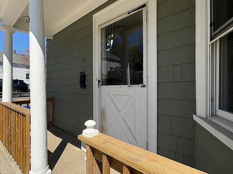 13 Clyde St — Photo 2