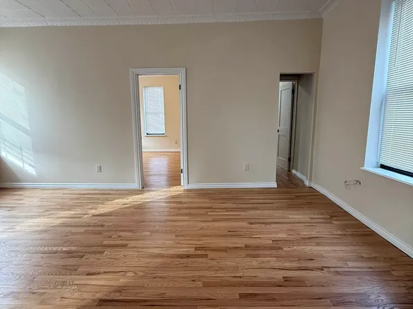 479 Ovington Avenue image 4 of 12