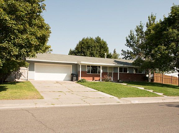 2nd image of 222 Valley Dr
