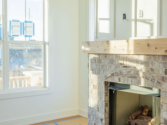 3rd image of 4076 Penfield Dr Unit A