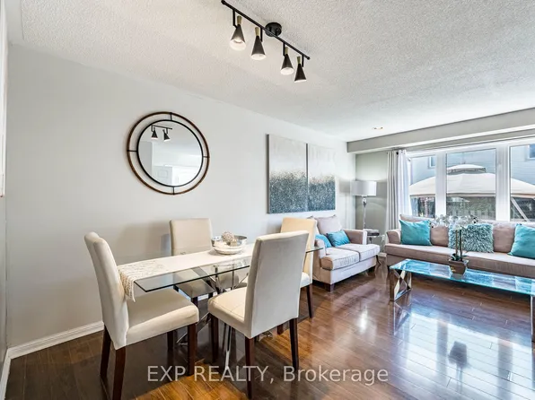 53 Sweetwood Cir, Brampton, ON L7A 2X7