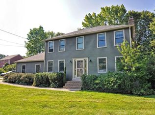 4 Woodchester Rd, Franklin, MA 02038