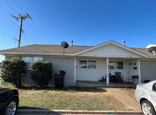 134 NE 21st St, Moore, OK 73160