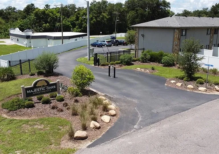 37210 Majestic Oak Ct #37210 — Photo 7