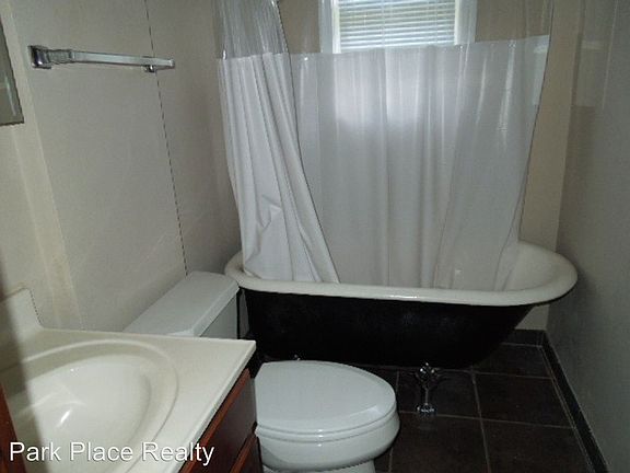 5th image of 441 Highland Ave SW APT E
