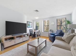 12 Greenough Ln APT 101, Boston, MA 02113