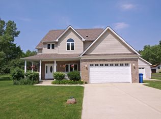 6415 Suttondale Rd, Huntley, IL 60142