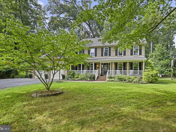 2330 Augustus Ct, Vienna, VA 22180