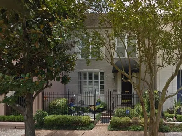 7507 Del Monte Dr, Houston, TX 77063