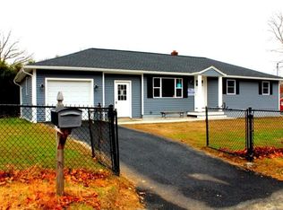 9 Victoria Dr, Webster, MA 01570