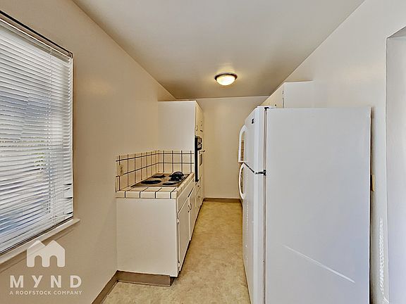 4th image of 629 N 1st St APT 5