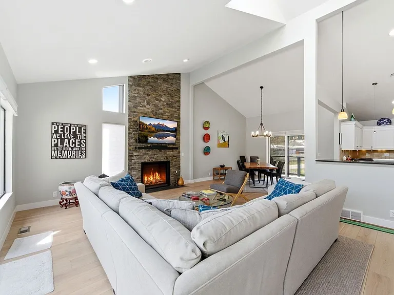 3861 Silver Spur Cir — Photo 4