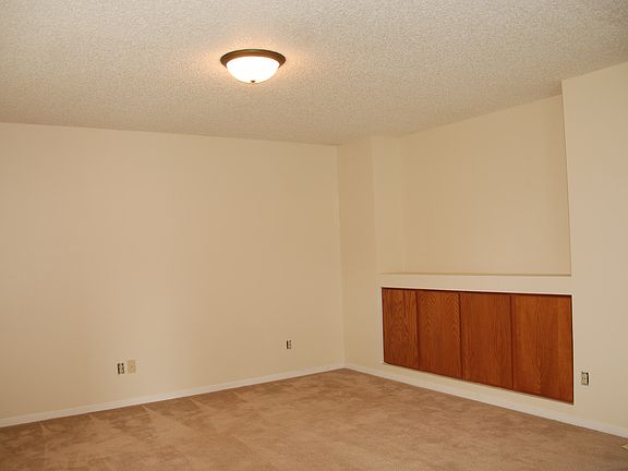 Built in cabinets in GR