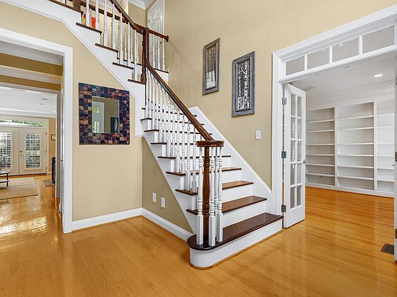 4th image of 104 San Sophia Dr